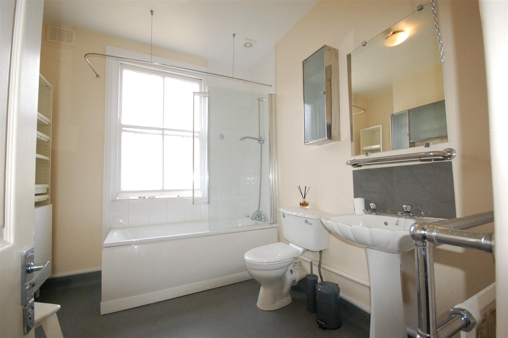 Clonmell Road, London, London